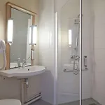 Hotel Ibis Centre 3*