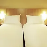 Hotel Ibis Centre 3*