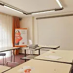 Ibis Centre Hotel