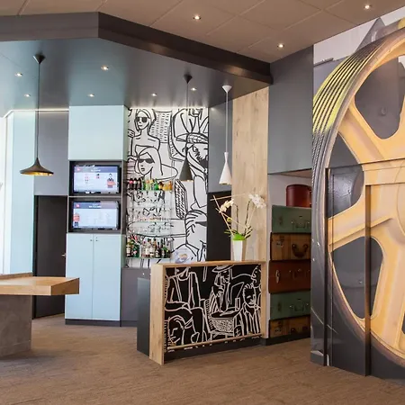 Hotel Ibis Centre 3*