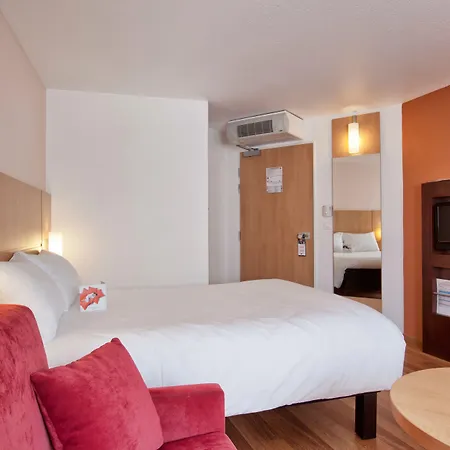 Ibis Centre Hotel