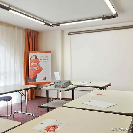 Ibis Centre Hotel