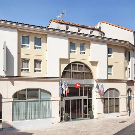 Hotel Ibis Centre 3*