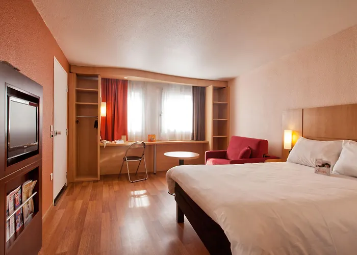Ibis Centre 3*